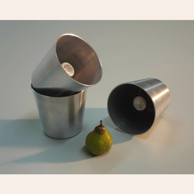 MOLDE DE ALUMINIO CON TUBO PARA FLAN - 8 X 6.5 CMS