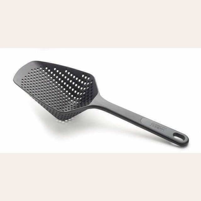 CUCHARON COLADOR NEGRO - JOSEPH JOSEPH