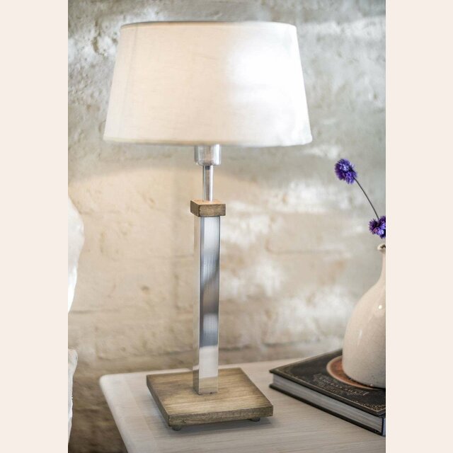 LAMPARA DE PELTRINA Y ALAMO NATURAL - MESA DE LUZ