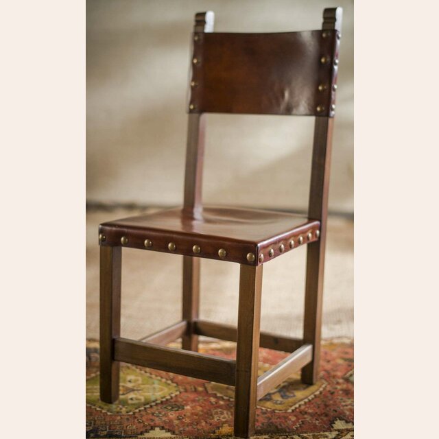 SILLA DE COMEDOR CON SUELA - MADERA OSCURA