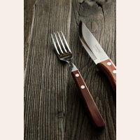 TENEDOR DE CARNE TRAMONTINA JUMBO - POLYWOOD ROJIZO