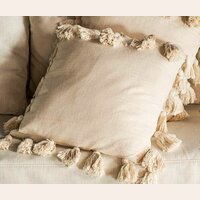 ALMOHADON 100% ALGODON CON BORLAS - NATURAL - 50 X 50 CMS