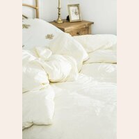 ACOLCHADO DE PLUMAS CREMA - 2.40 X 2.60 MTS