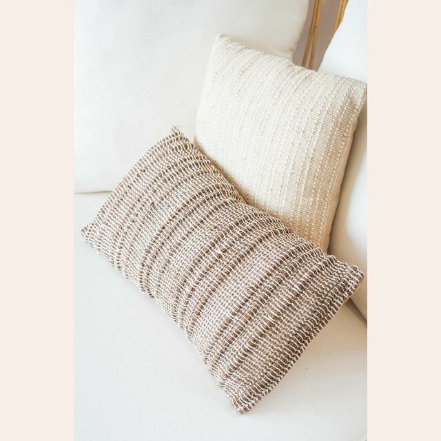 ALMOHADON CAPPUCHINO - 60 X 30 CMS