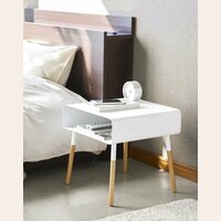 MESA AUXILIAR CON ESTANTE YAMAZAKI - METAL BLANCO Y MADERA