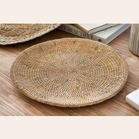 PLATO DE CERAMICA FORRADO EN RATTAN - 33 CM