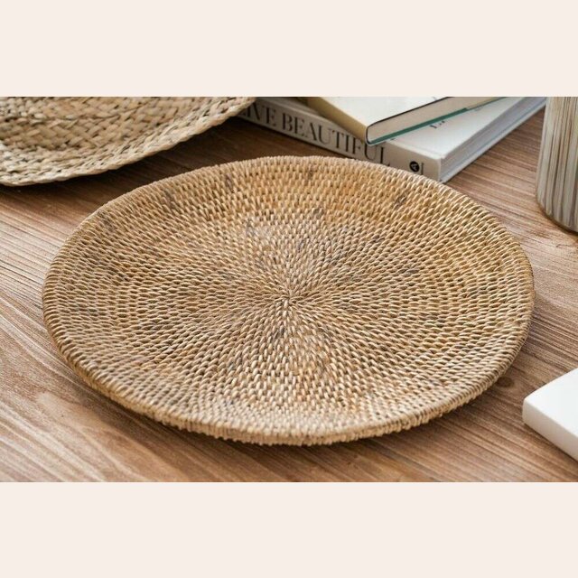 PLATO DE CERAMICA FORRADO EN RATTAN - 33 CM