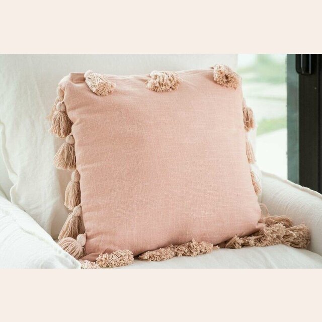 ALMOHADON 100% ALGODON CON BORLAS - ROSA VIEJO - 50 X 50 CMS