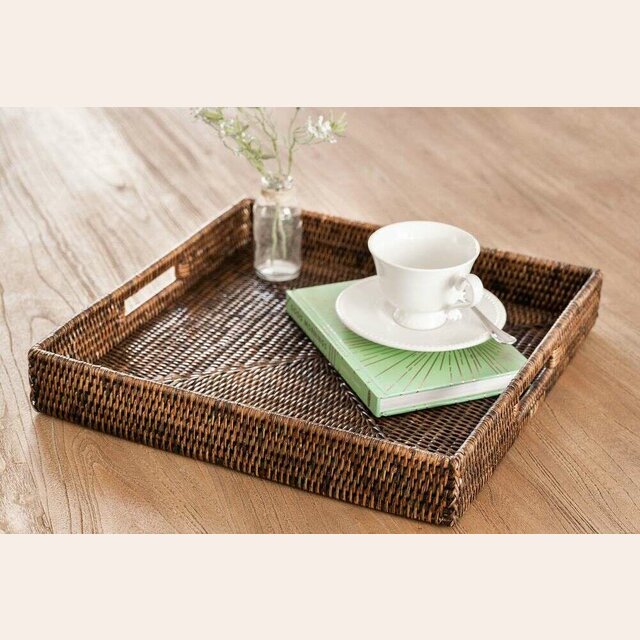 BANDEJA DE RATTAN - 40 X 40 CMS