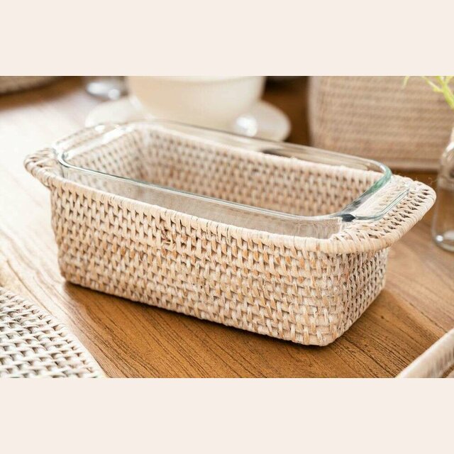 BUDINERA DE VIDRIO CON BASE DE RATTAN WHITE