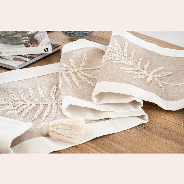 SENDERO BORDADO A MANO - BEIGE Y OFF WHITE