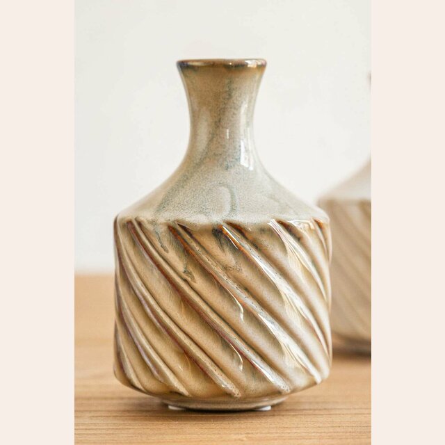 BOTELLA DE CERAMICA TORNEADA MOKA - ALTURA 16 CMS