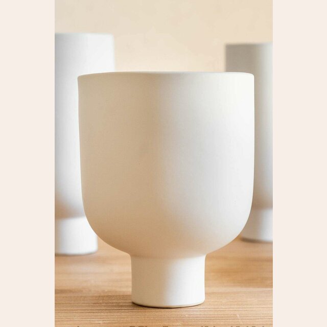 VASIJA CERAMICA LISA - WHITE - 17 X 22 CMS