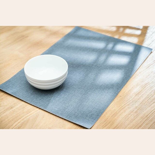 INDIVIDUAL SIMIL CUERO GRIS - 43 X 30 CMS