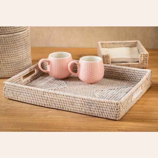 BANDEJA DE RATTAN WHITE - 42 X 32 CMS