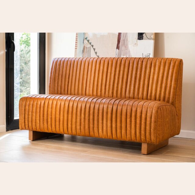 SILLON DE COMEDOR FERRARO - CUERO ITALIANO CARAMELO - 1.53 MTS