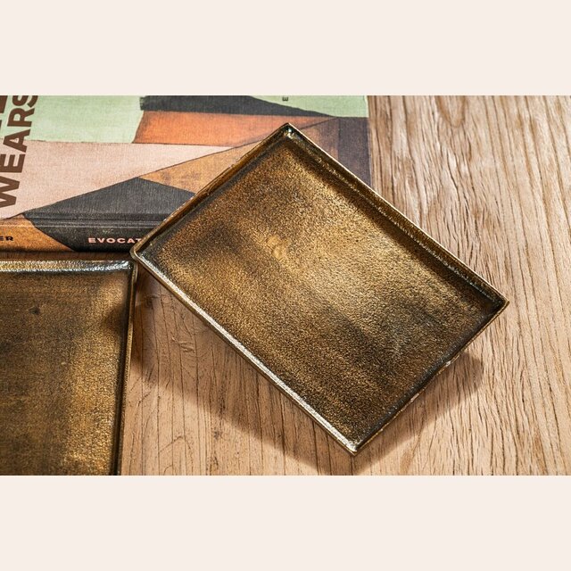 BANDEJA METALIZADA BRONCE 15 X 20 CMS