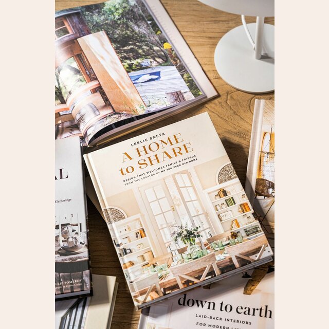 LIBRO DECO - A HOME TO SHARE