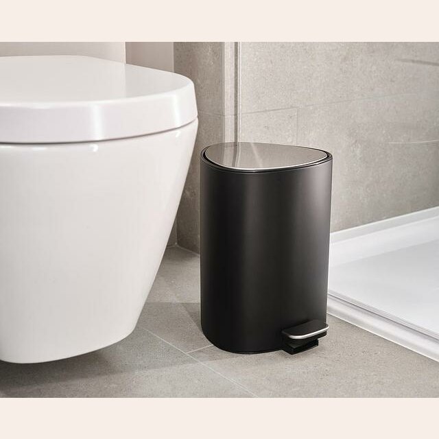 RECIPIENTE DE RESIDUOS CON PEDAL - 5 LTS - NEGRO MATE - JOSEPH JOSEPH