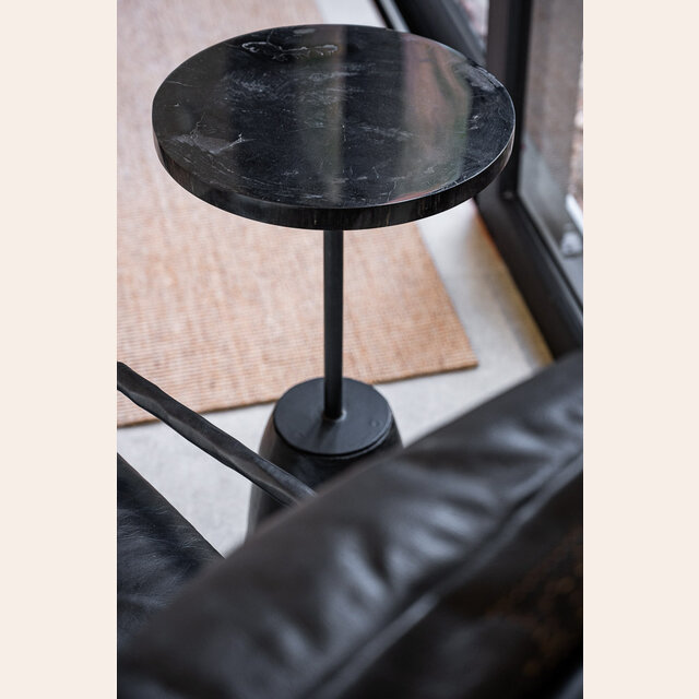 MESA PETRIFICADA BLACK - BASE CEMENTO - 45 CMS
