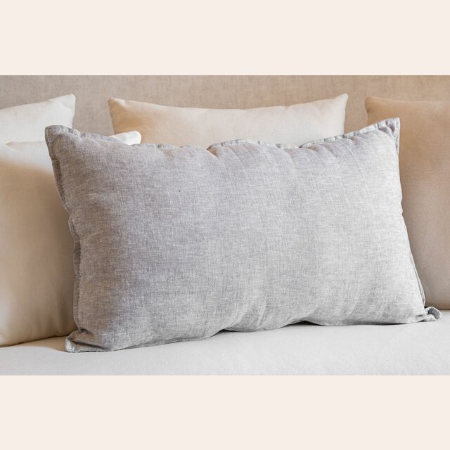 ALMOHADON PAZ LINO GRIS CLARO - 70 X 43