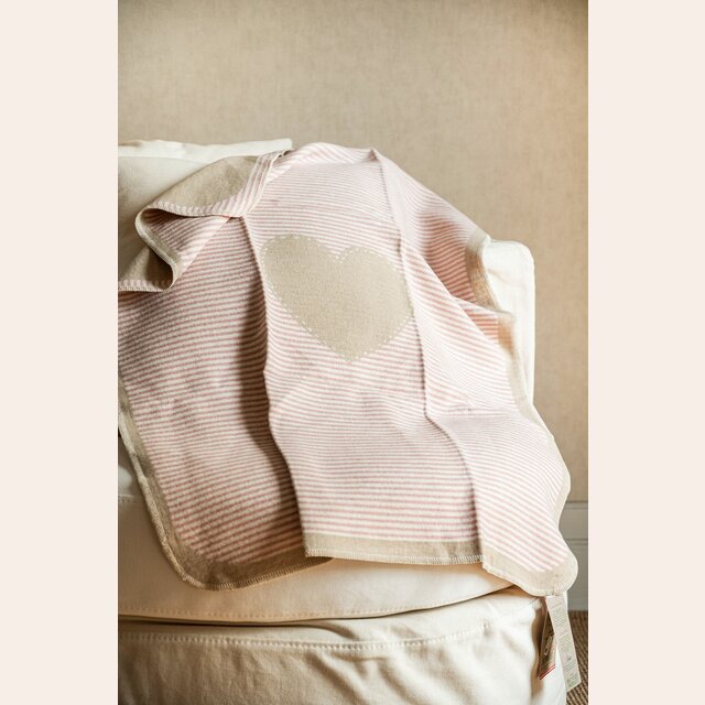 MANTA AUSTRIACA KIDS - CORAZON ROSA