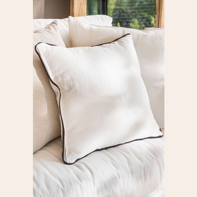 ALMOHADON PAZ CON VIVO - LINO BLANCO - 55 X 55