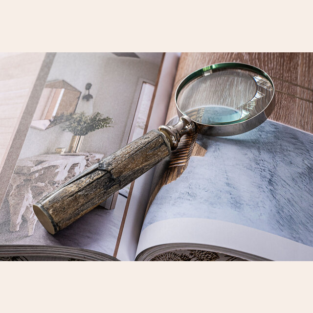 ADORNO LUPA MANGO HUESO