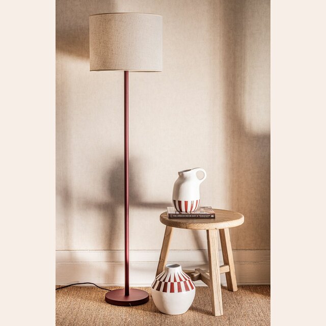 LAMPARA DE PIE NET - ROJO BURDEOS