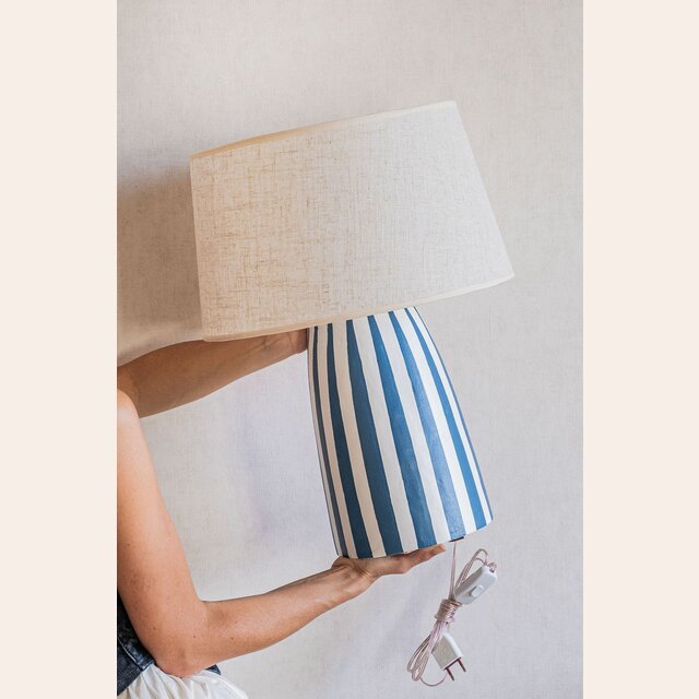 LAMPARA INES - RAYAS AZULES