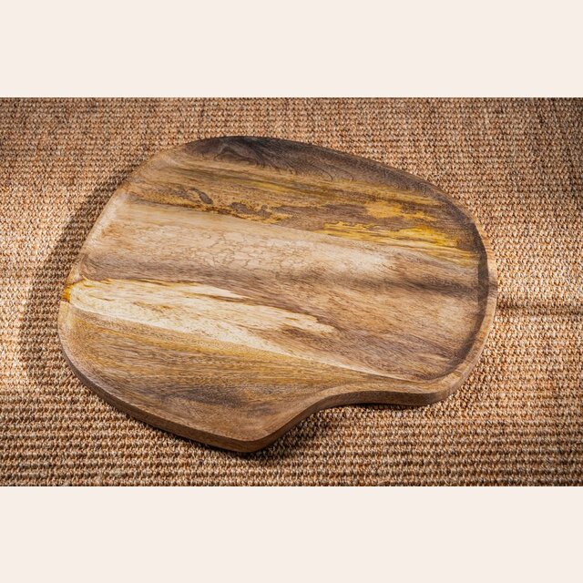 TABLA DE MADERA IRREGULAR