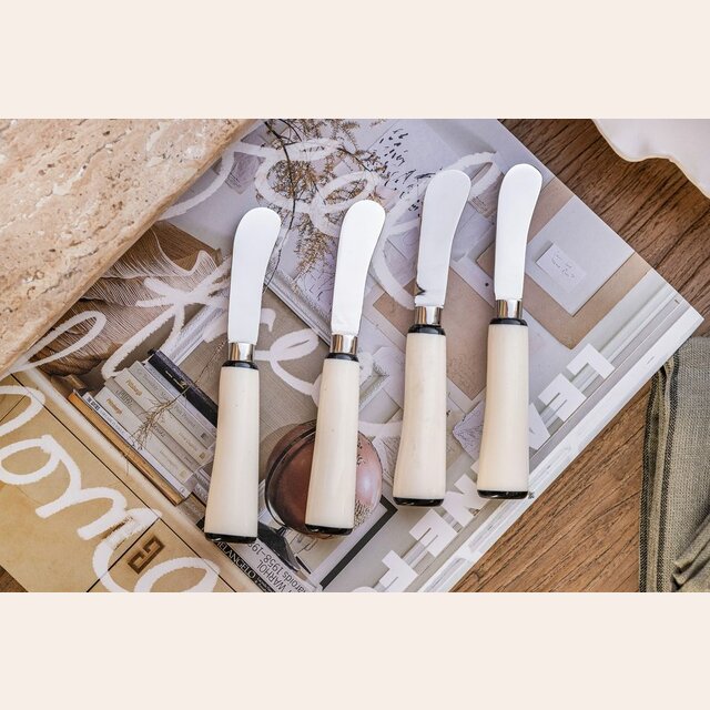 SET 4 ESPATULAS - MANGO HUESO
