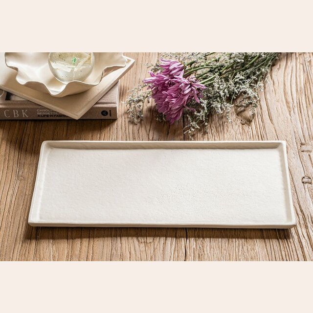 PLATO / BANDEJA METAL CREMA - 40 X 19 CMS 